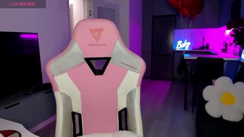 Emi online show from 21, 2, 2026