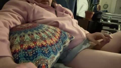 wucious online show from 19, 12, 2025