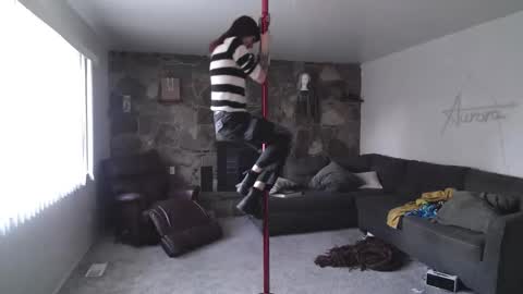 Snapshot of wytransgal chatting on 5, 11, 2025 WyTransGal - Aurora online show from 5, 11, 2025