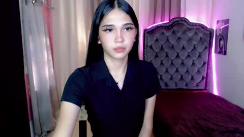 Snapshot of xairah_doux chatting on 12, 10, 2025 xairah_doux online show from 12, 10, 2025