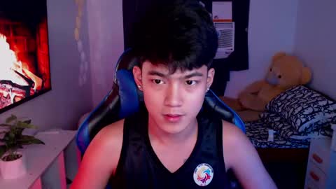 Snapshot of xaldrian_destroyer chatting on 19, 2, 2025 Prince Aldrian online show from 19, 2, 2025