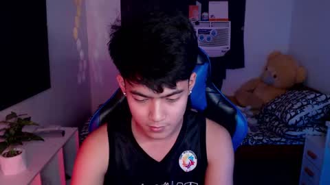 Snapshot of xaldrian_destroyer chatting on 19, 2, 2025 Prince Aldrian online show from 19, 2, 2025