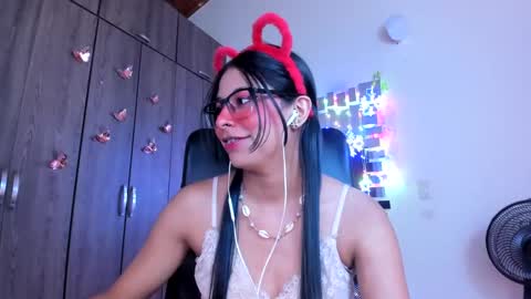 XALLYSONX online show from 9, 1, 2025