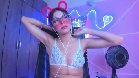 XALLYSONX online show from 7, 2, 2025
