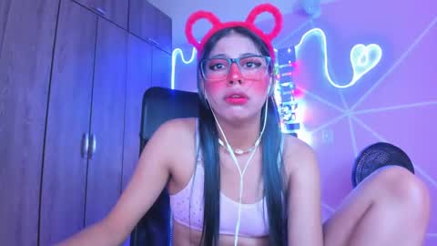 XALLYSONX online show from 10, 2, 2025