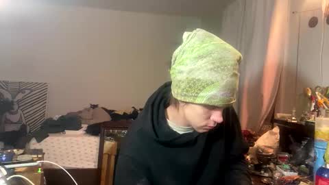 Snapshot of xander0zzz chatting on 5, 2, 2026 xander0zzz online show from 5, 2, 2026