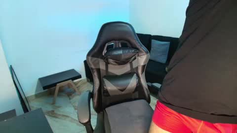 Xanderstone online show from 5, 4, 2026