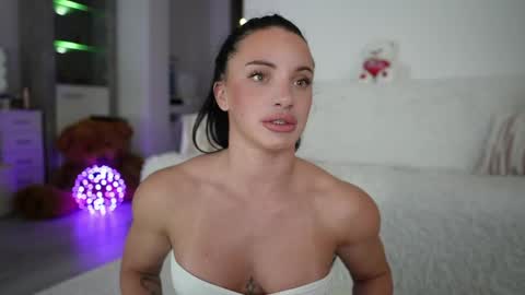 Alexandra online show from 6, 5, 2026
