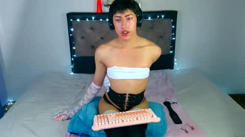 xangel__dustx online show from 15, 1, 2026