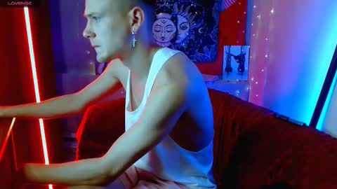 xavier_night81 online show from 25, 9, 2025