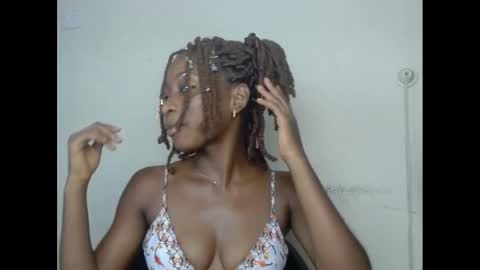 Snapshot of xcreamypussy chatting on 25, 12, 2024 xcreamypussy online show from 25, 12, 2024