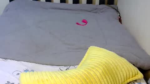 xeenah online show from 15, 4, 2026