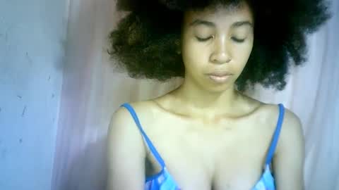 Snapshot of xenna610827 chatting on 5, 2, 2025 xenna610827 online show from 5, 2, 2025