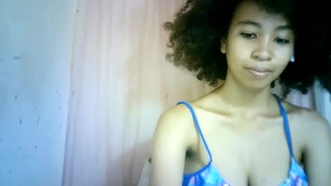 Snapshot of xenna610827 chatting on 7, 2, 2025 xenna610827 online show from 7, 2, 2025