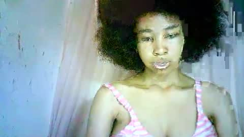 Snapshot of xenna610827 chatting on 5, 3, 2025 xenna610827 online show from 5, 3, 2025