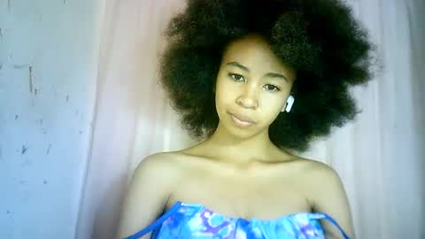 Snapshot of xenna610827 chatting on 9, 3, 2025 xenna610827 online show from 9, 3, 2025