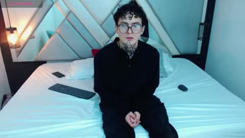 Snapshot of xhotdesire_fx chatting on 6, 3, 2025 Marco and Veronica online show from 6, 3, 2025