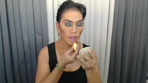 Snapshot of xhugejerkingtransx chatting on 21, 12, 2024 GWEN THOMPSON ....... online show from 21, 12, 2024