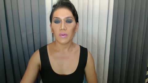 Snapshot of xhugejerkingtransx chatting on 24, 12, 2024 GWEN THOMPSON ....... online show from 24, 12, 2024