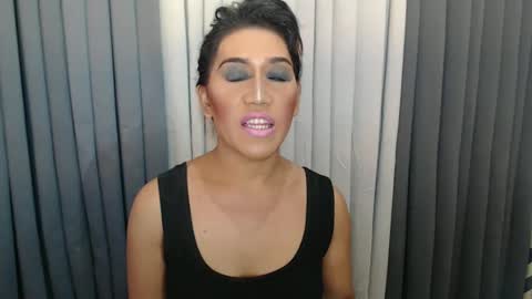 Snapshot of xhugejerkingtransx chatting on 25, 12, 2024 GWEN THOMPSON ....... online show from 25, 12, 2024