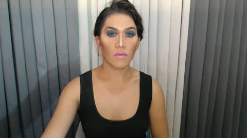 Snapshot of xhugejerkingtransx chatting on 1, 1, 2025 GWEN THOMPSON ....... online show from 1, 1, 2025