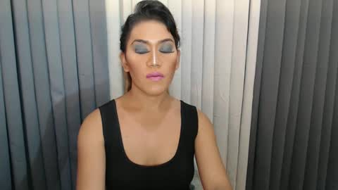 Snapshot of xhugejerkingtransx chatting on 1, 1, 2025 GWEN THOMPSON ....... online show from 1, 1, 2025