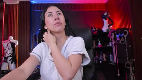 XiaQueen   I M online show from 6, 1, 2026