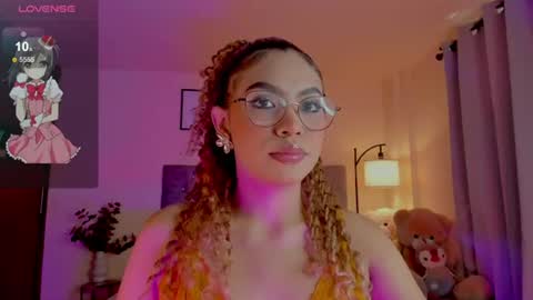 Snapshot of ximena_sotto1 chatting on 28, 6, 2026 camila online show from 28, 6, 2026