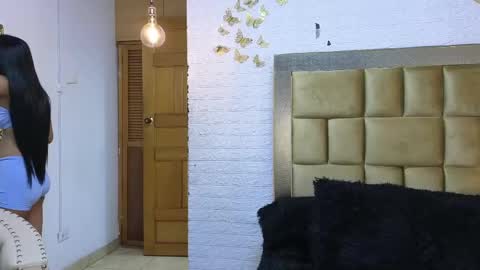 ximena online show from 18, 4, 2026