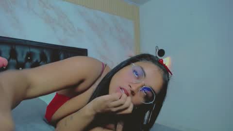 XiomyFox online show from 24, 2, 2026