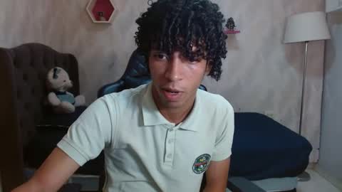 Snapshot of xion_ez chatting on 19, 9, 2025 xion_ez online show from 19, 9, 2025