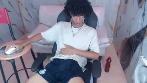 Snapshot of xion_ez chatting on 11, 11, 2025 xion_ez online show from 11, 11, 2025