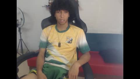 Snapshot of xion_ez chatting on 17, 11, 2025 xion_ez online show from 17, 11, 2025