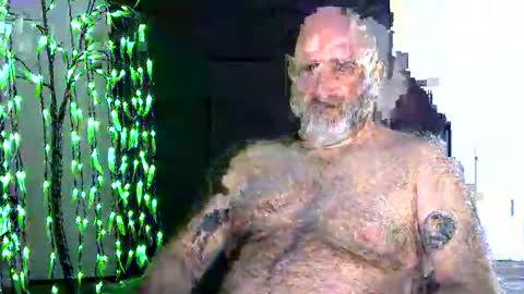 Snapshot of xjohnniex77 chatting on 22, 12, 2025 MrSlowBurn77 online show from 22, 12, 2025