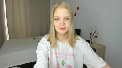 Snapshot of xloe_queen chatting on 22, 2, 2026 Chloe online show from 22, 2, 2026