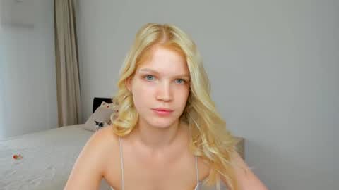 Chloe online show from 23, 7, 2026