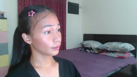 Snapshot of xlovely_destinyx chatting on 8, 1, 2025 Alice online show from 8, 1, 2025