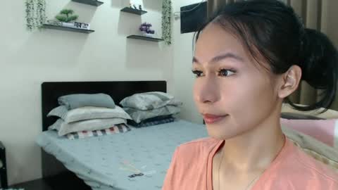 Snapshot of xlovely_destinyx chatting on 23, 6, 2026 Alice online show from 23, 6, 2026
