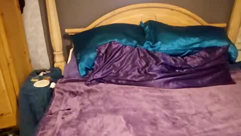 xmombodxdadbodx online show from 19, 9, 2025