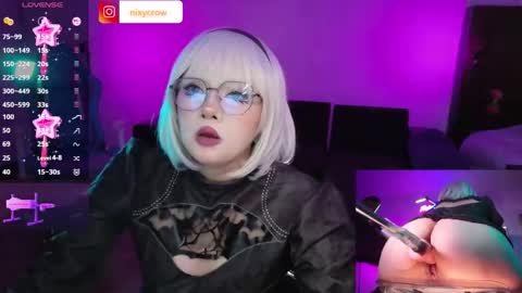 Nixy Crow online show from 23, 10, 2025