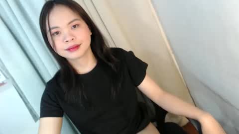 Snapshot of xo_worth_it chatting on 7, 2, 2026 nathalie online show from 7, 2, 2026