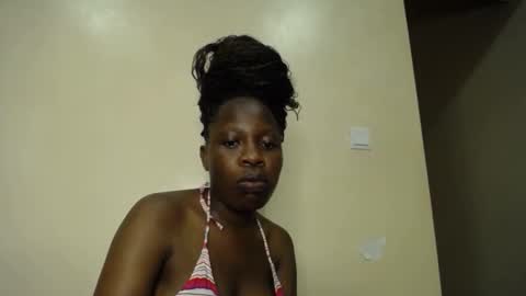 Snapshot of xoxo_booty chatting on 24, 11, 2025 Xoxo online show from 24, 11, 2025