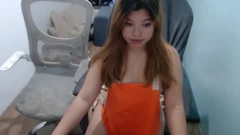 Snapshot of xpinaygirlwild chatting on 4, 3, 2025 GRACE online show from 4, 3, 2025