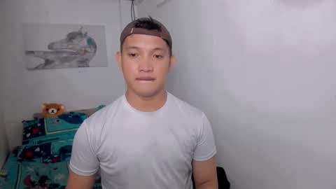 Snapshot of xsebastian19 chatting on 1, 5, 2026 xsebastian19 online show from 1, 5, 2026