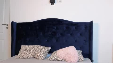 Snapshot of xsexycouples chatting on 10, 2, 2026 AnnaMaee online show from 10, 2, 2026