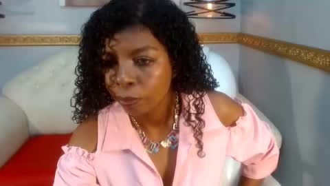 Snapshot of xtinarave chatting on 1, 6, 2026 xtinarave online show from 1, 6, 2026