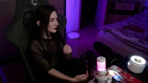 Snapshot of xunamora chatting on 7, 1, 2026 Alice online show from 7, 1, 2026