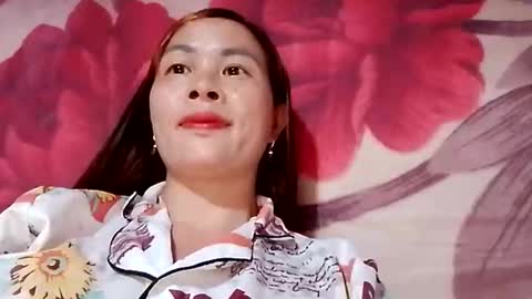 Snapshot of xuxulove00 chatting on 15, 10, 2025 xuxulove00 online show from 15, 10, 2025