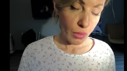 xvaleriax0 online show from 14, 9, 2025