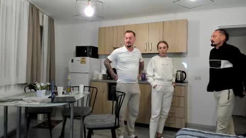 Snapshot of xveryhotcouple chatting on 1, 11, 2025 xveryhotcouple online show from 1, 11, 2025